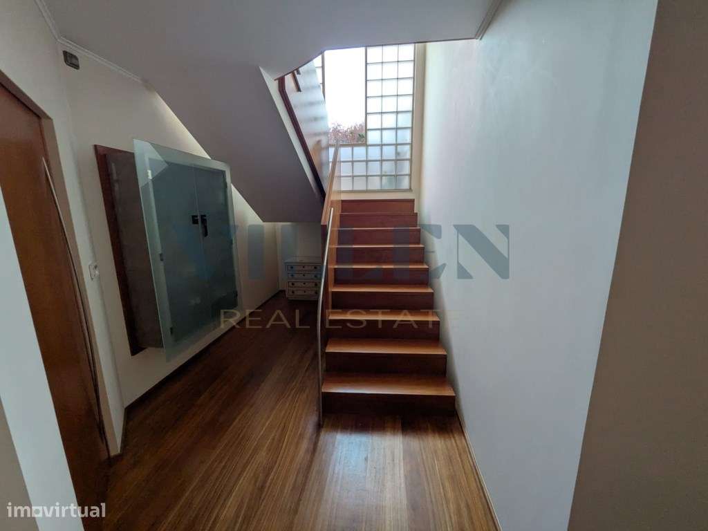 Moradia T5 de Luxo em São Romão do Coronado-16