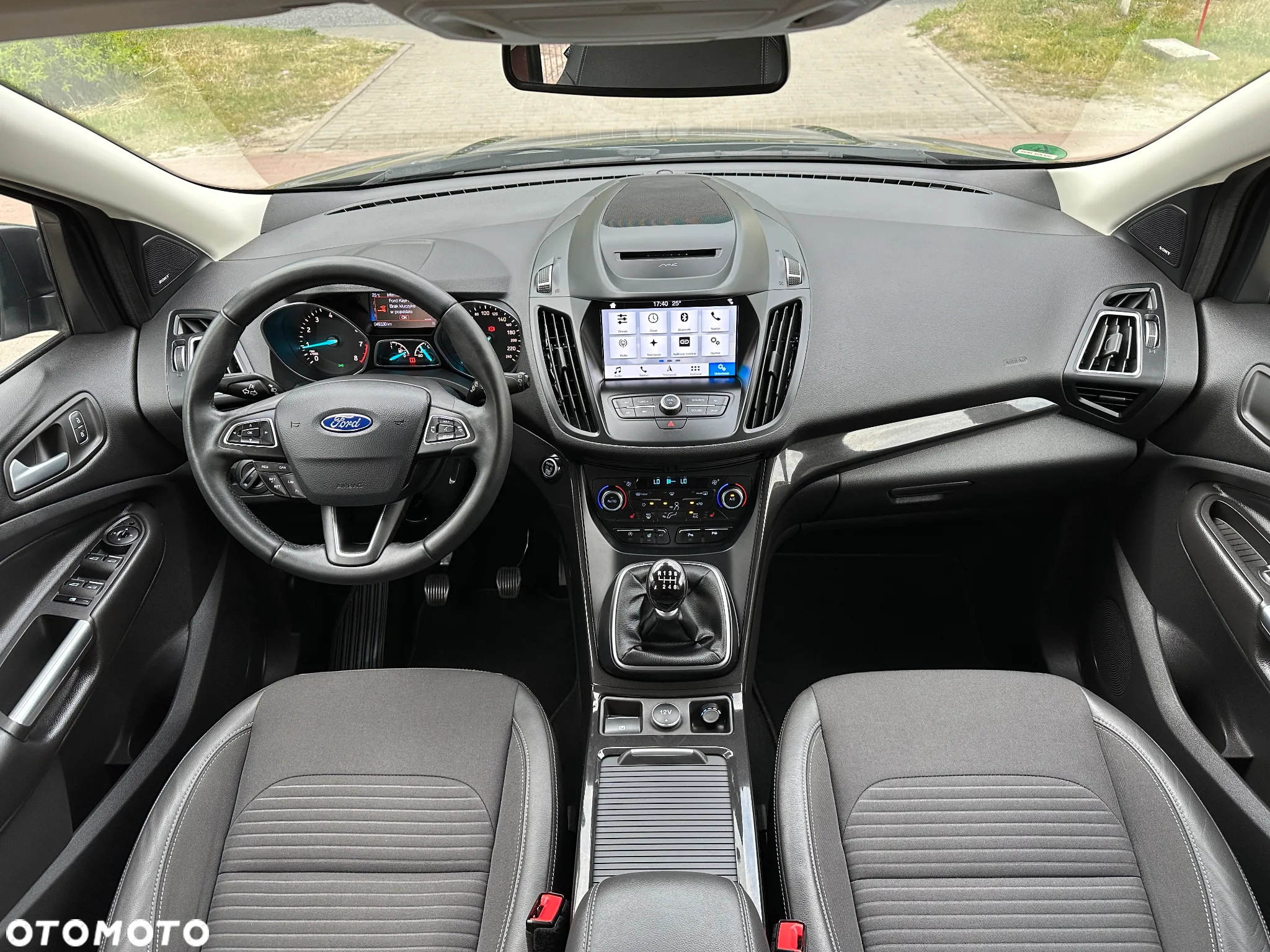 Ford Kuga 1.5 EcoBoost 2x4 Titanium - 21