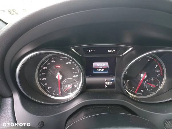 Mercedes-Benz CLA 250 4-Matic - 12