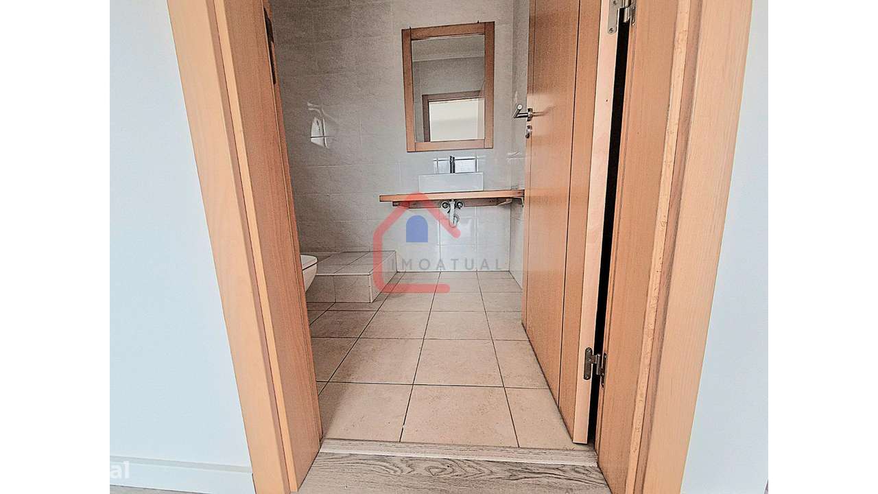 Moradia Isolada em Almada-32