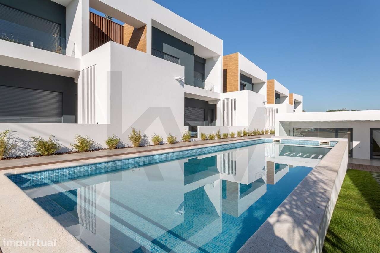 Moradia para Venda  Loures Fanqueiro 4 suites  piscina condomínio priv - Grande imagem: 5/60