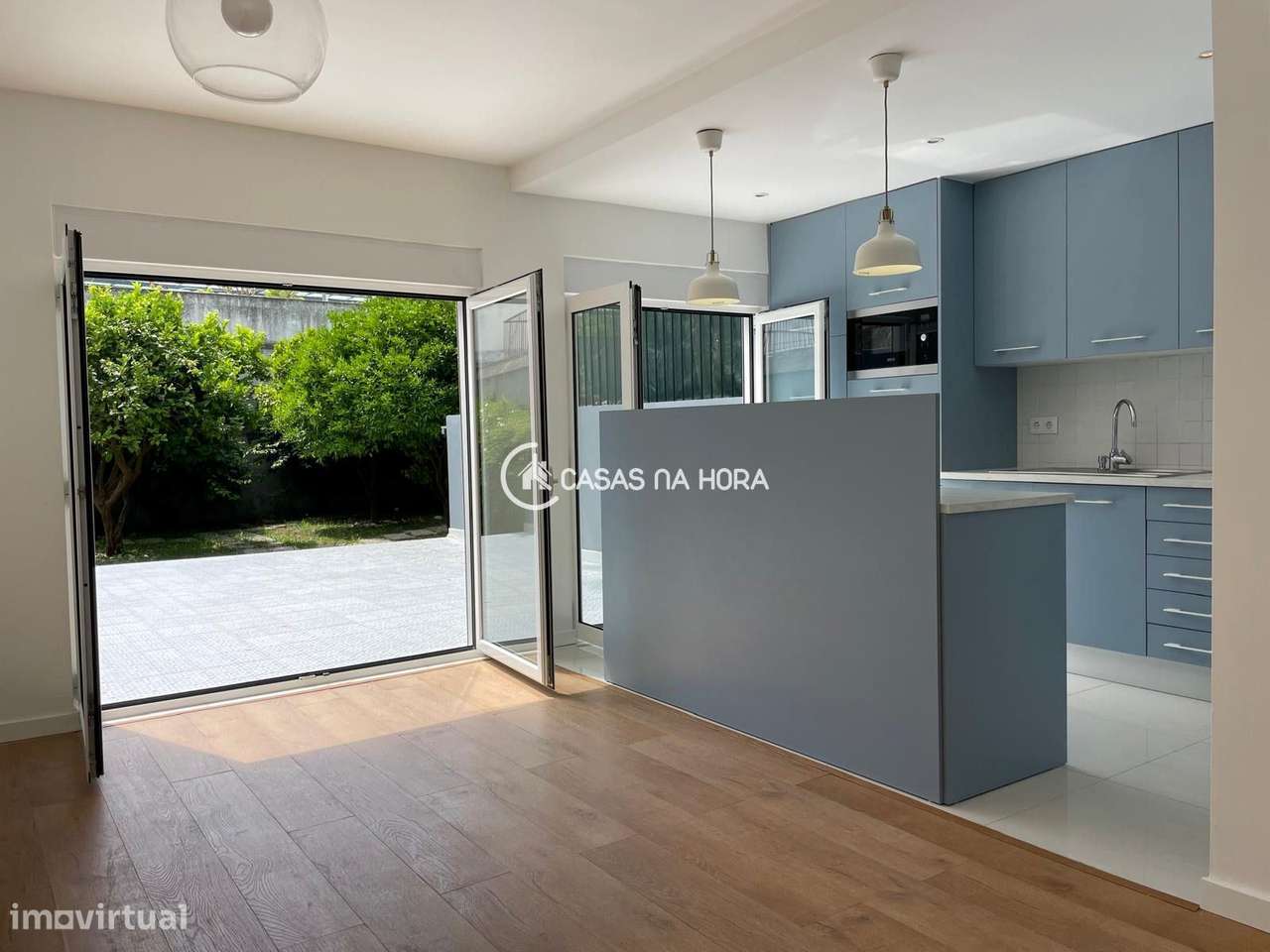 T1 enovado com grande logradouro na Rua de Olivença em Algés - Grande imagem: 5/17