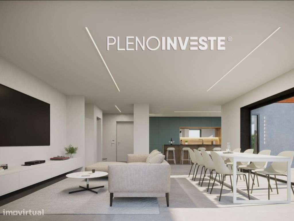 Moradia V4 junto à praia na Aroeira - Grande imagem: 4/18