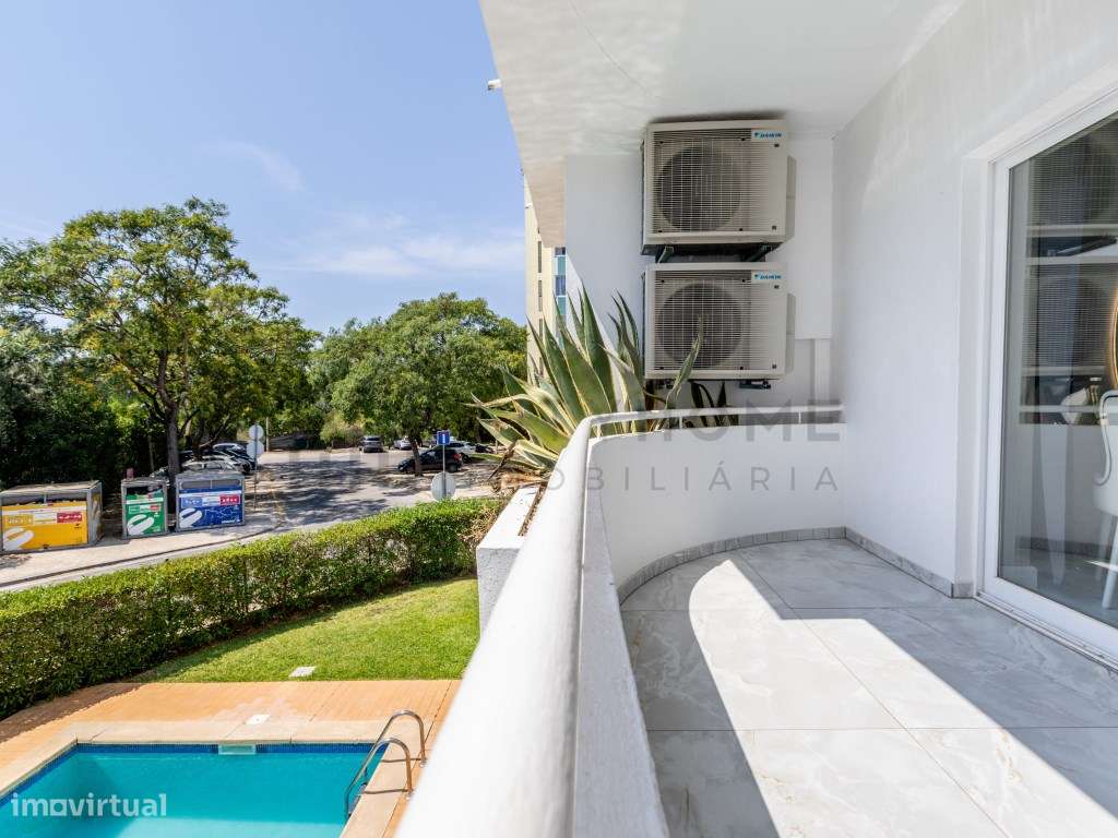 Apartamento T3 de Luxo com Piscina em Vilamoura-1