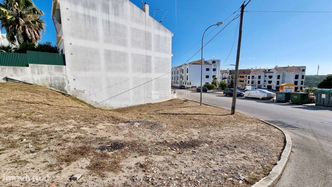 Terreno com projeto aprovado na Praia das Maçãs - Grande imagem: 3/10