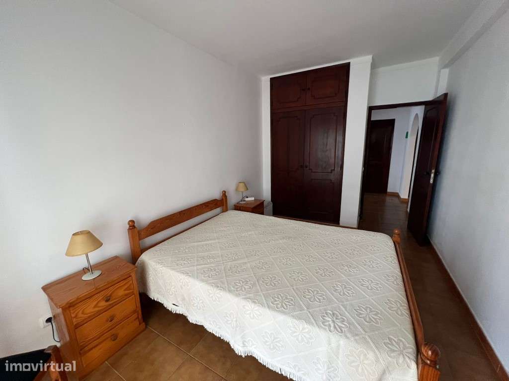 Apartamento T2 primeira linha lateral de mar em Quarteira - Oportun...-11