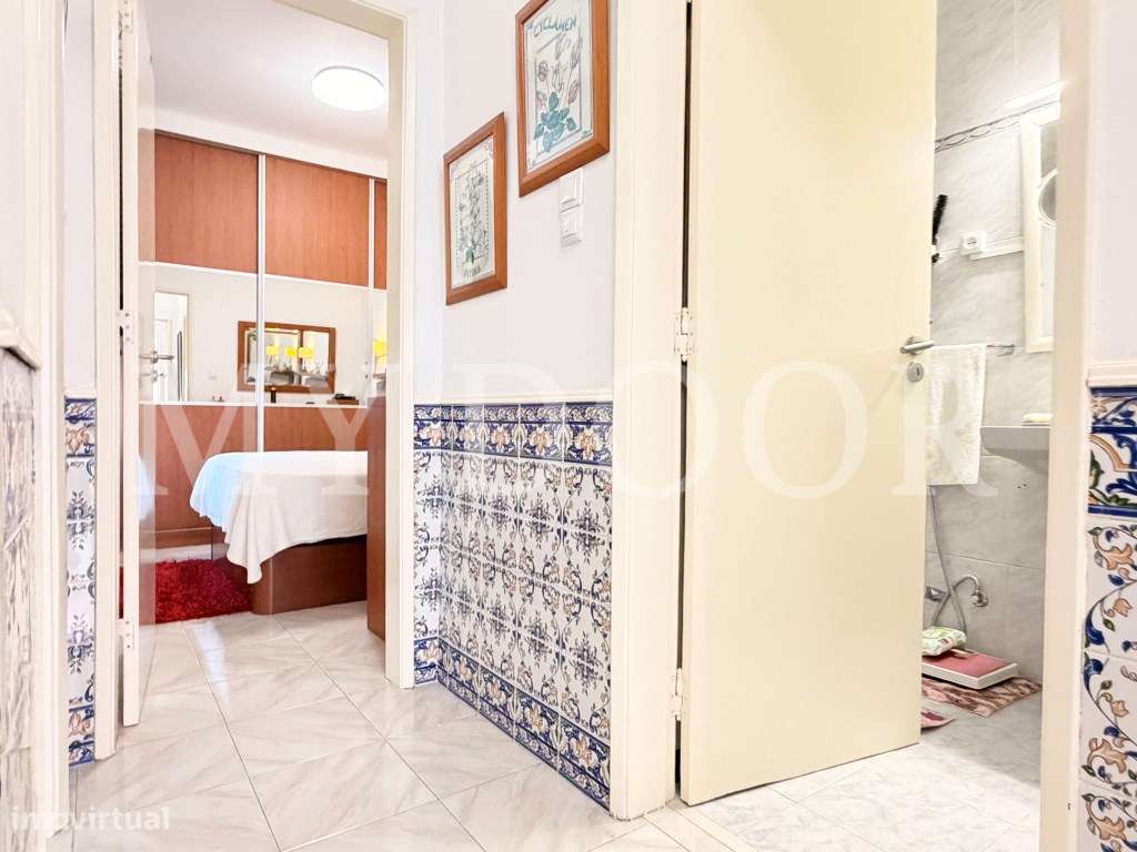 Apartamento T1 em Moscavide - 1º andar c/ Pequeno Espaço Exterior-26