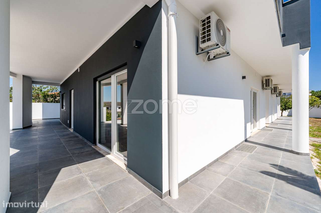 Prédio com 17 unidades habitacionais no centro de Leiria-8