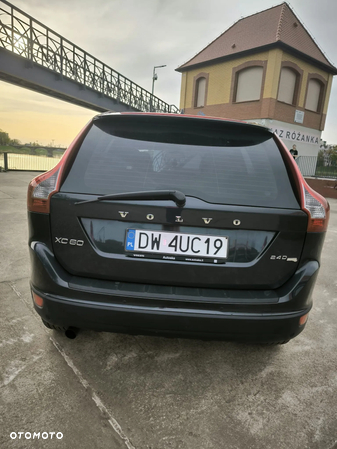 Volvo XC 60 2.4D Kinetic - 5