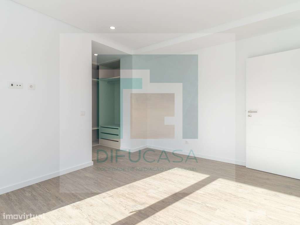 Moradia Geminada T3 + escritorio-34