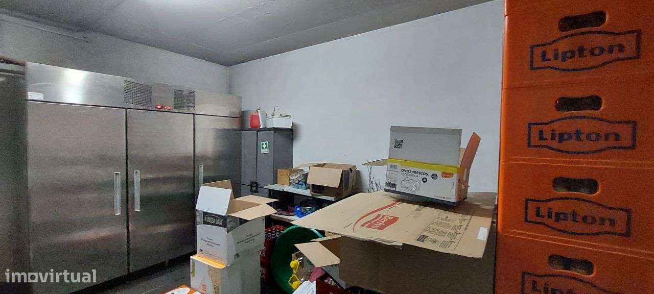 Loja de 2 pisos 2 salas para Pizzaria Espinho-8