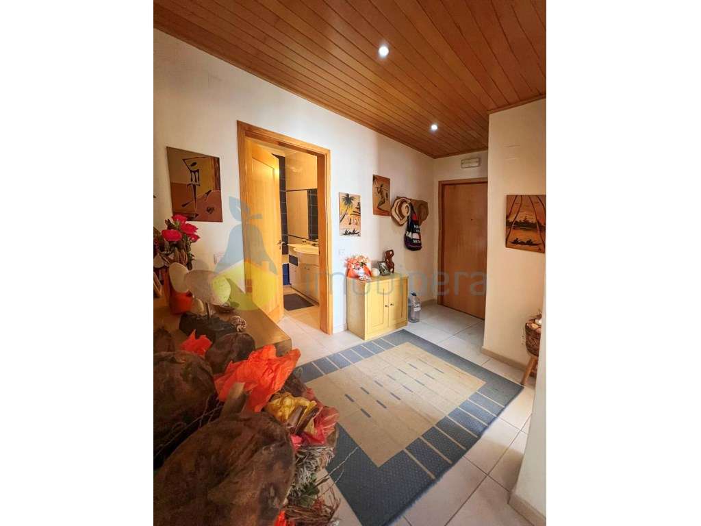 Apartamento T2 de luxo na Praia da Rocha com garagem para alugar - Grande imagem: 5/14