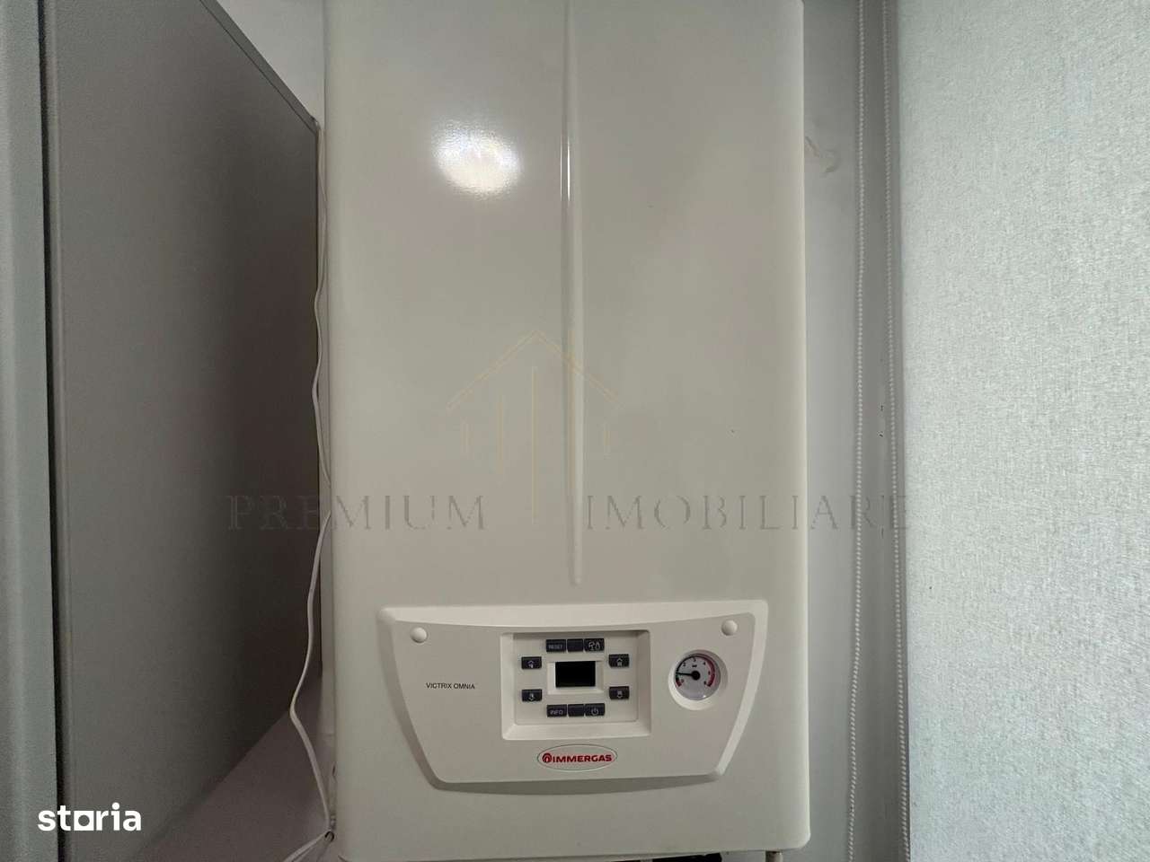 Apartament 2 camere decomandat, complet renovat, etaj 3/4,zona de sus-10