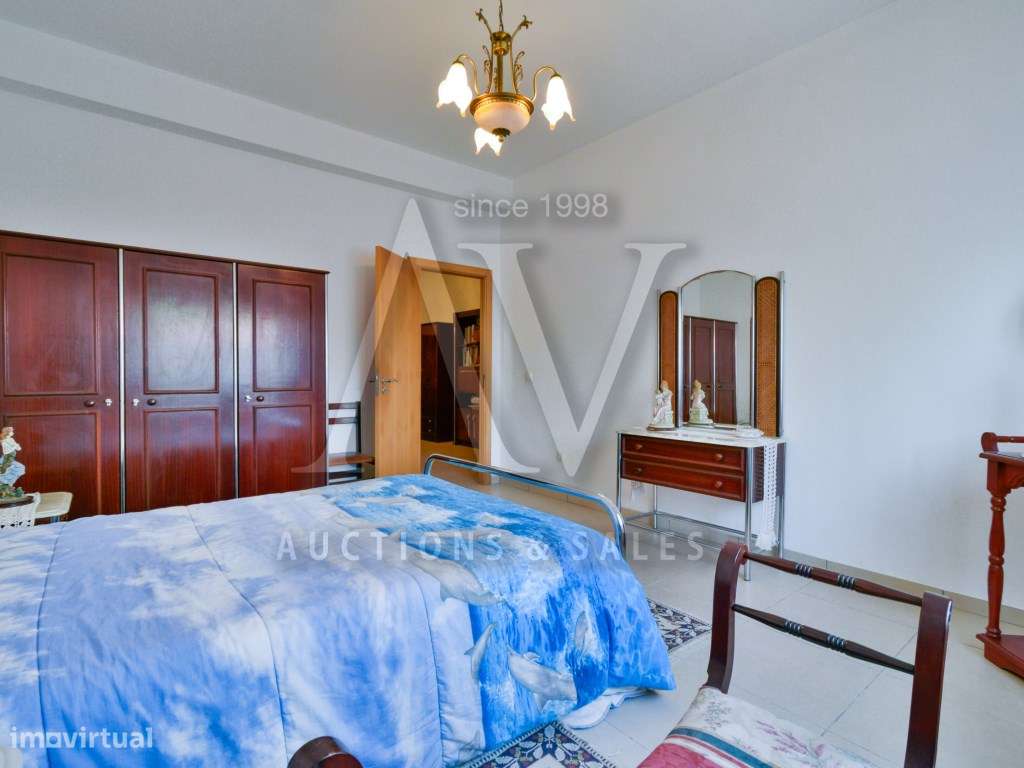 Moradia Independente V3+1 de R/C e Cave-27