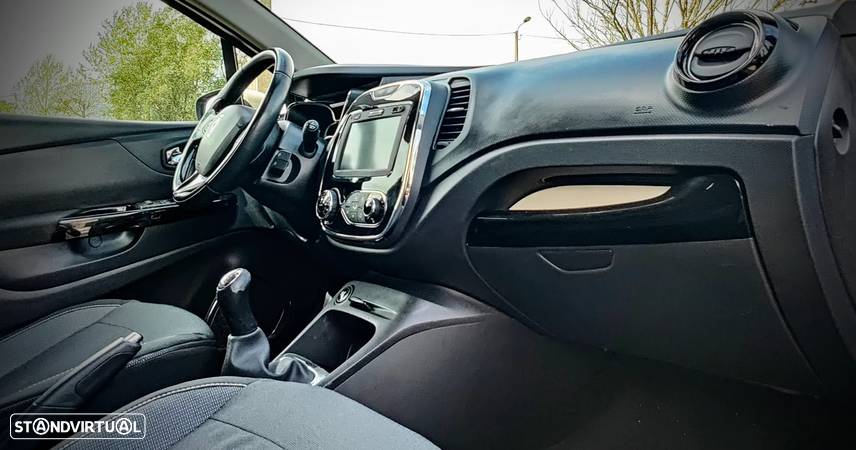 Renault Captur TCe 90 EVOLUTION - 8