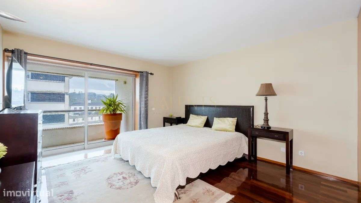 Apartamento T3 de Luxo no Salgueiral - Guimarães-7