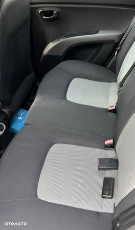 Hyundai i10 1.1 Comfort - 10