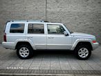 Jeep Commander 5.7 V8 Overland - 25