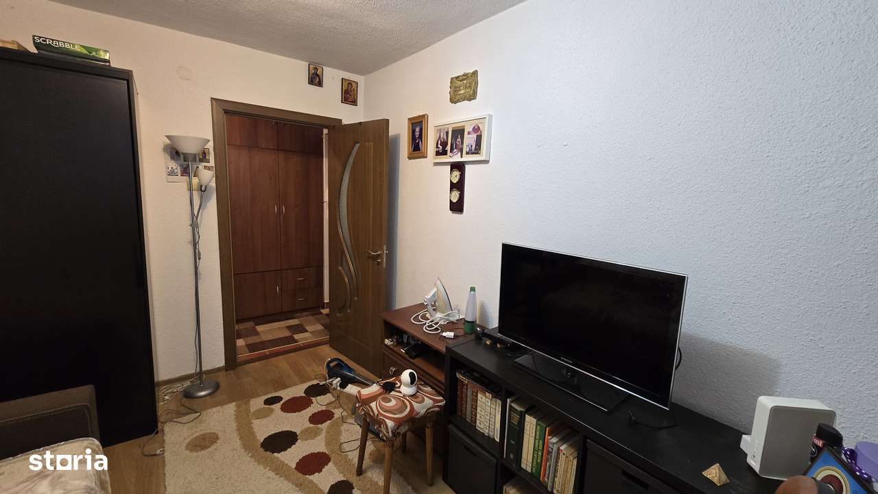 Vand apartament 3 camere sd Str Smirodava-5