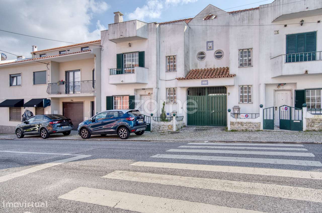 Moradia com terraço em Famões-22