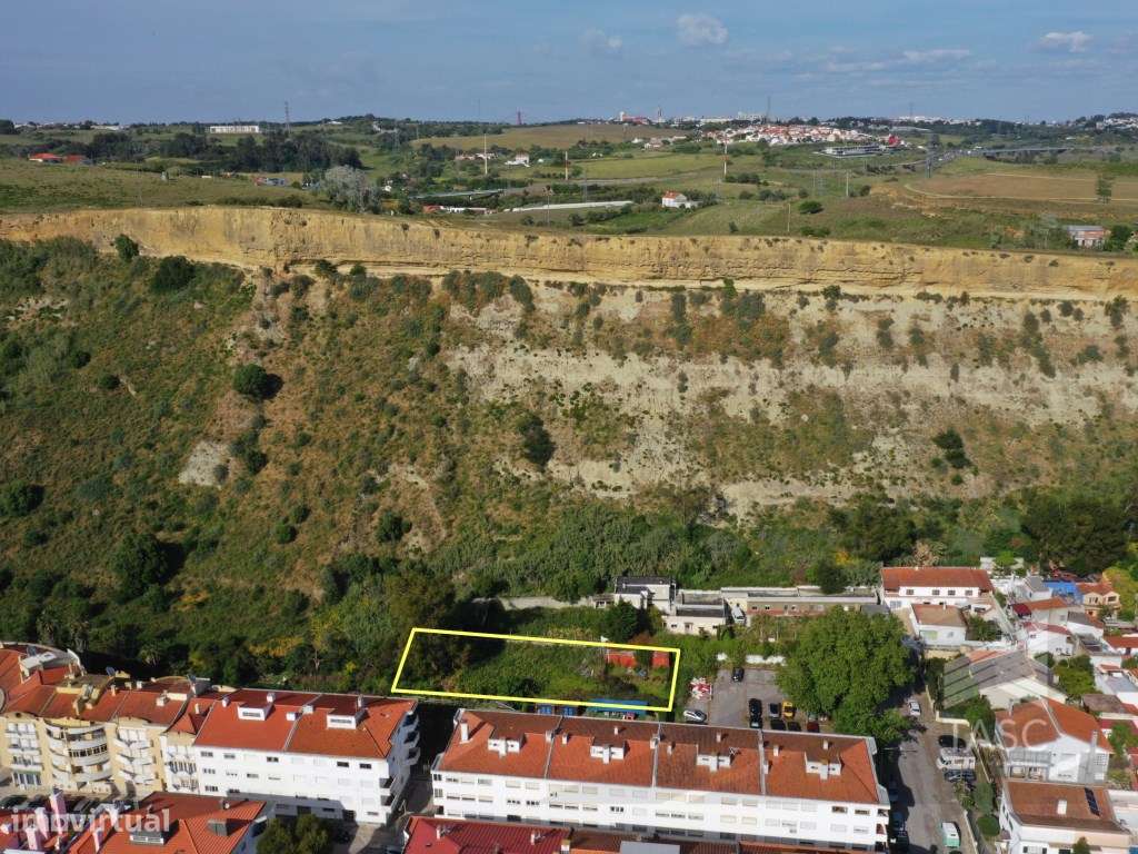 Lote para Prédio de apartamentos na Caparica - Grande imagem: 3/9