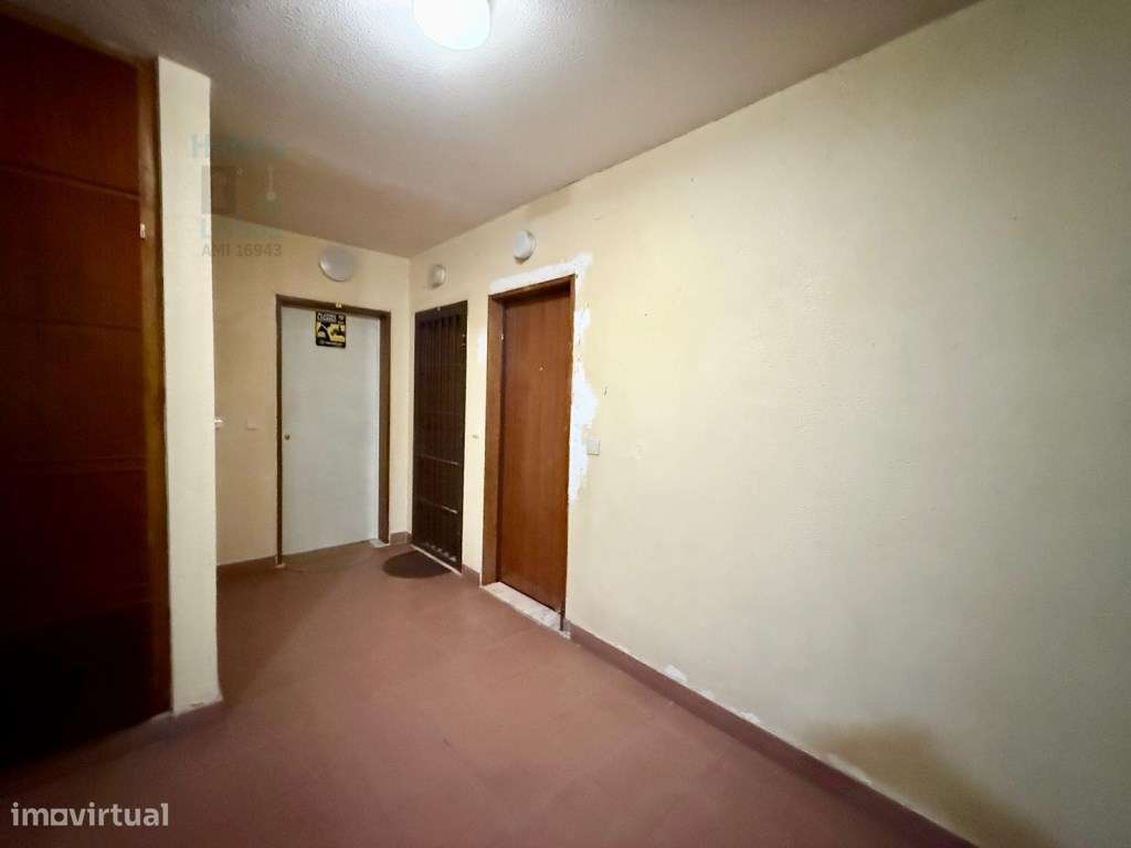 Apartamento T2 no Bairro de São Francisco em Setúbal-7