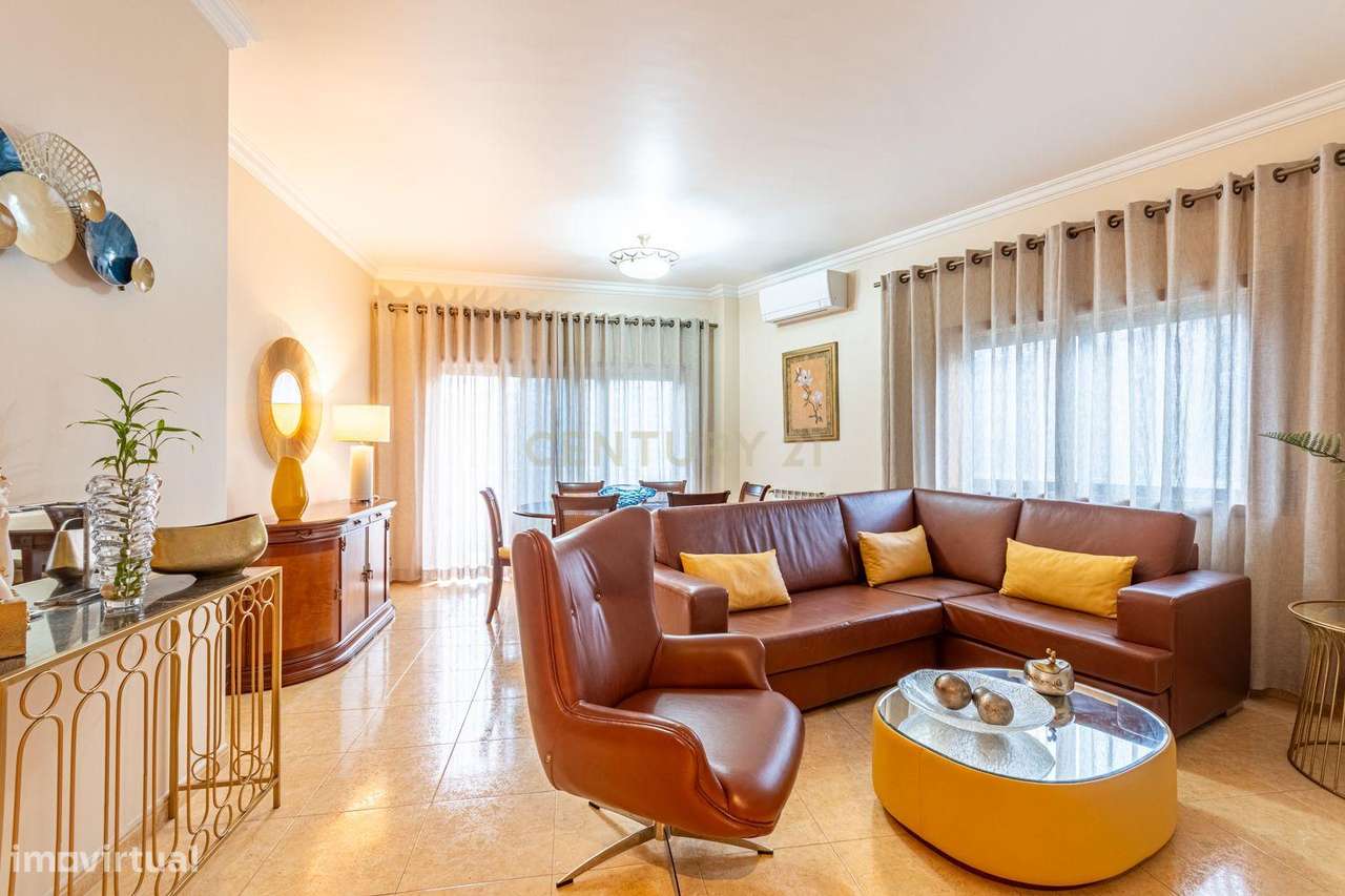 T3 com duas varandas na Rua Pulido Valente Colinas do Cruzeiro - Grande imagem: 3/40