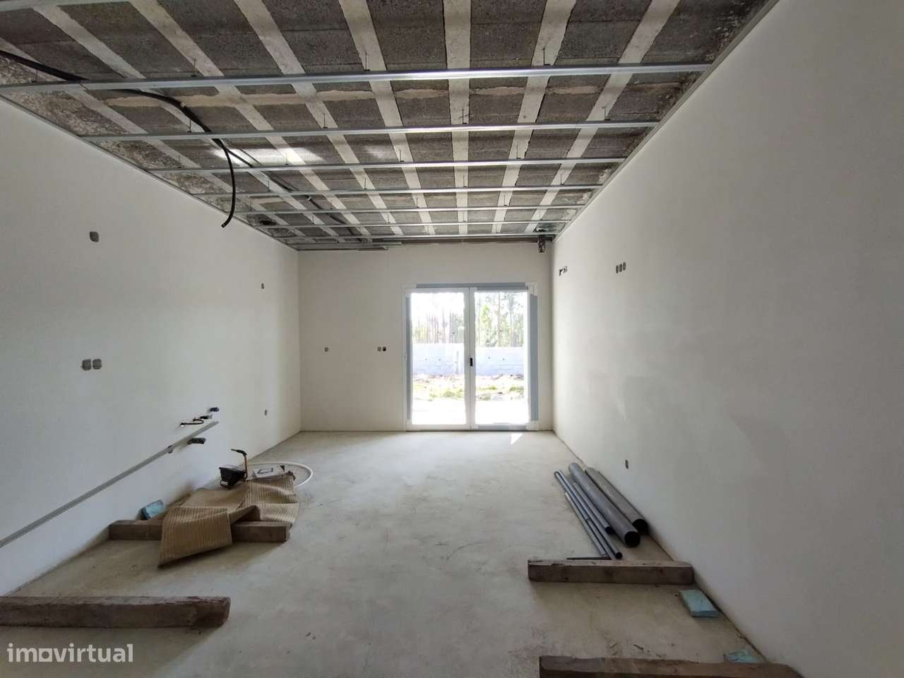 Moradia T3 / Nova / Terreno / Churrasqueira / Ar condicionado / Santa - Grande imagem: 3/13