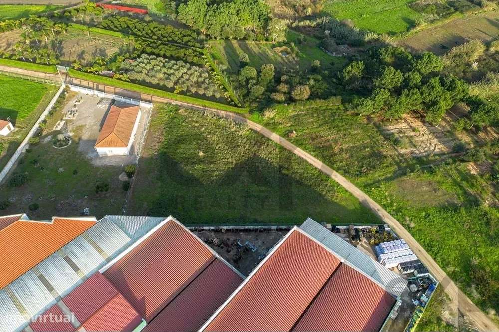 Excelente Terreno com possibilidade construção 2 Moradias - Grande imagem: 4/13