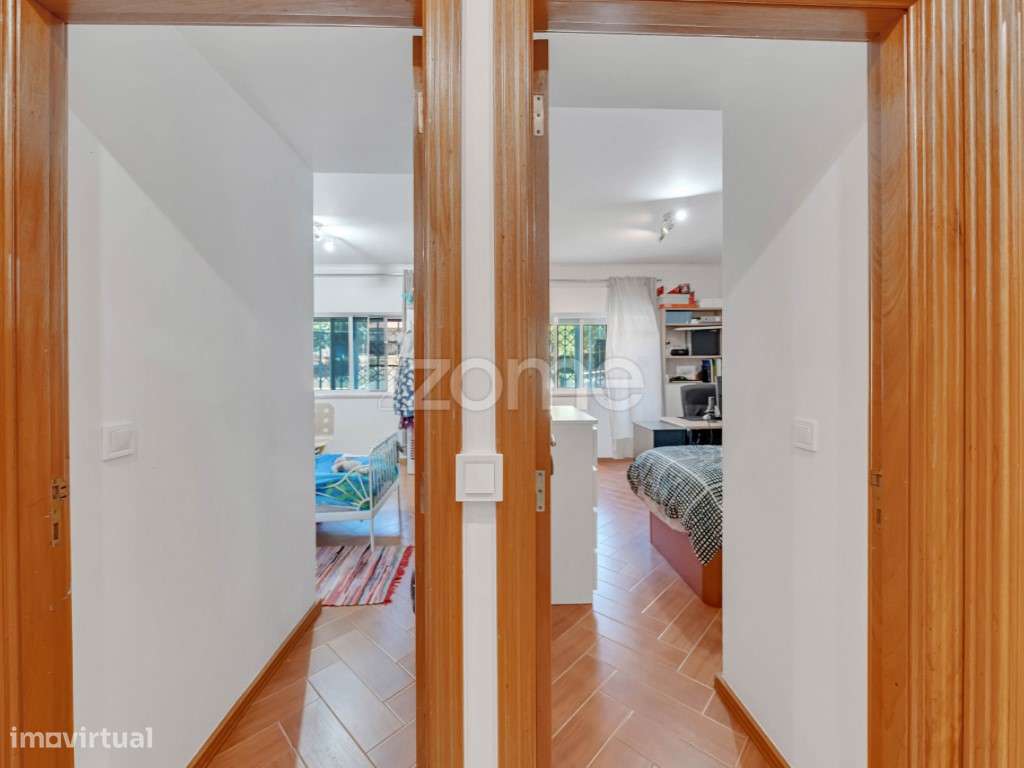 T3 com Terraço Privativo na Amadora-18