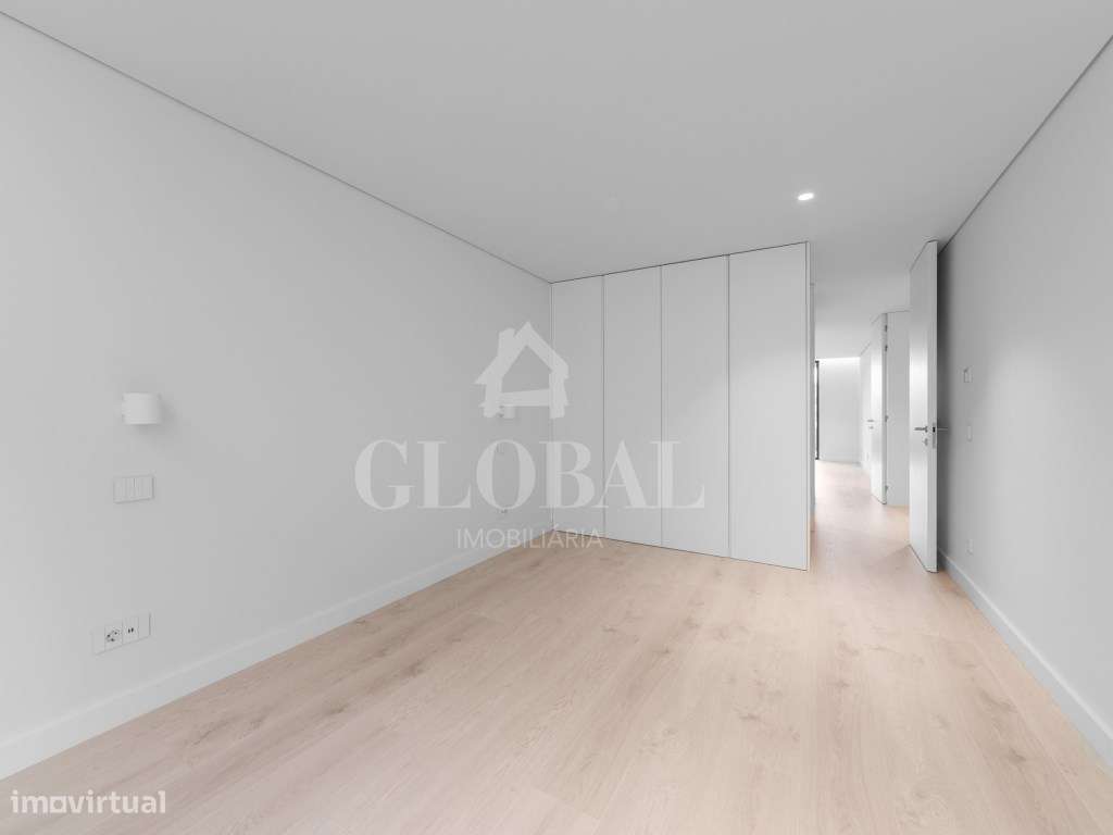 Apartamento T4 Vila Nova de Gaia-10