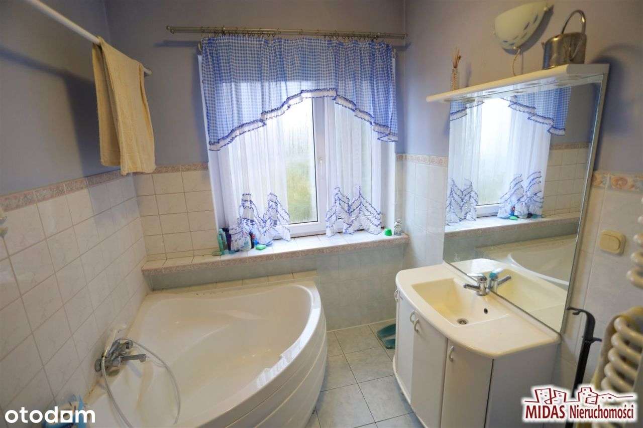 Bliźniak w atrakcyjnej lokalizacji-14