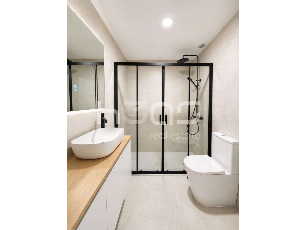 Apartamento T3 em Braga - Remodelação Total e Excelente Luminosidade-9