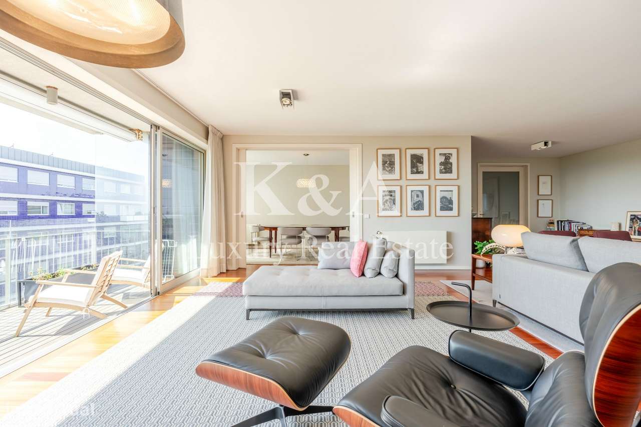 Apartamento T4 em Matosinhos Sul com varanda e vista mar.-7