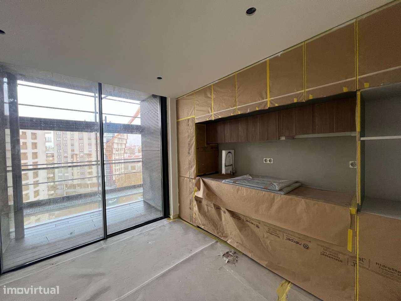 T2 NOVO com 2 Frentes, 2 Varandas (9,7m2), 2 frentes, lugar de garagem-33