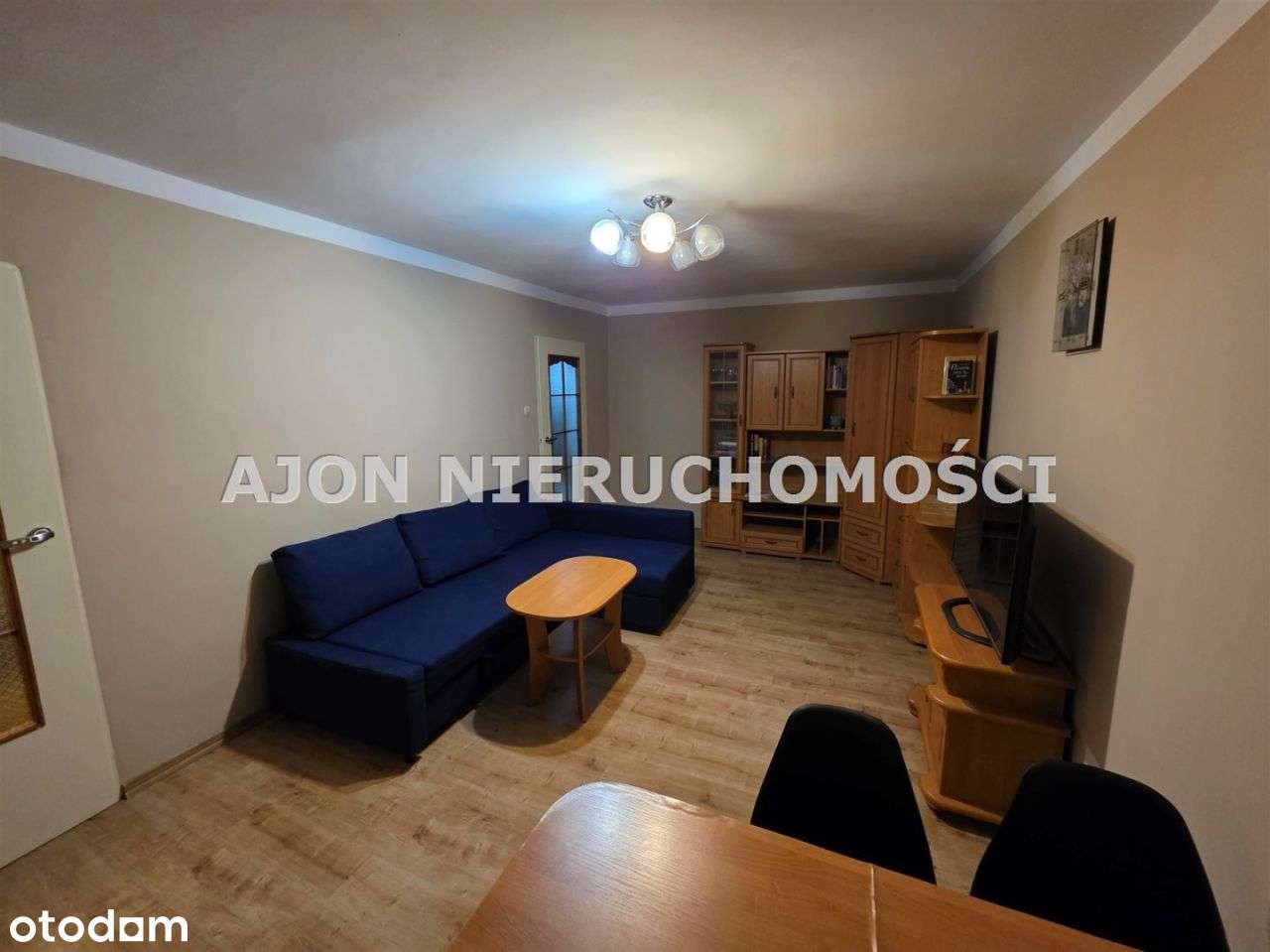 Kawalerka do wprowadzenia, umeblowana, wyposażona. - Pełny obrazek: 3/10