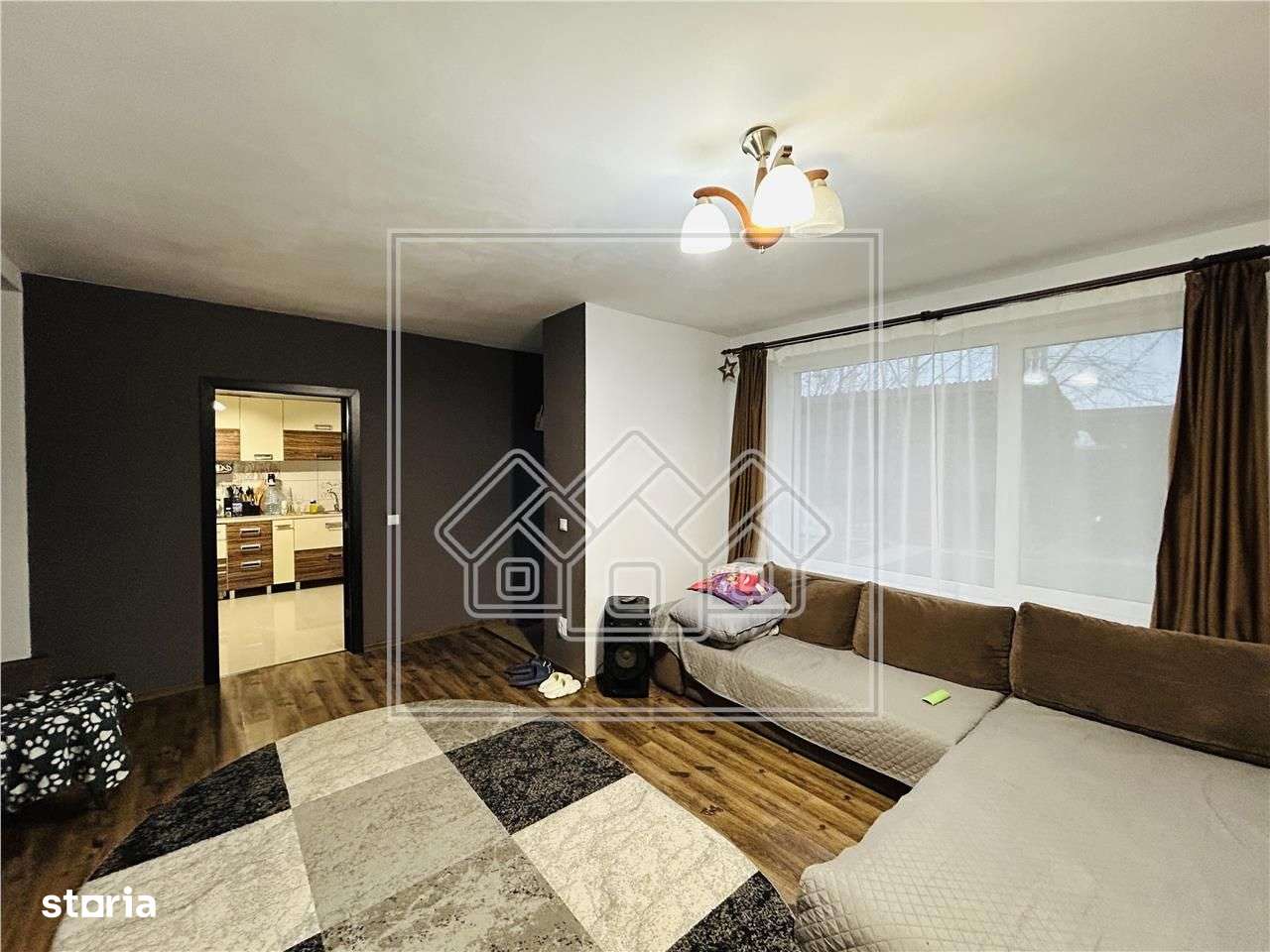 Casa tip duplex, cu teren de 270 mp, zona Turnisor-9