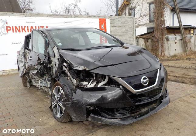 Nissan Leaf 40 kWh N-Connecta - 2