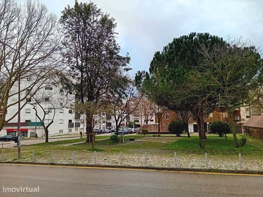 Apartamento T3 em Telheiras, Lumiar-21