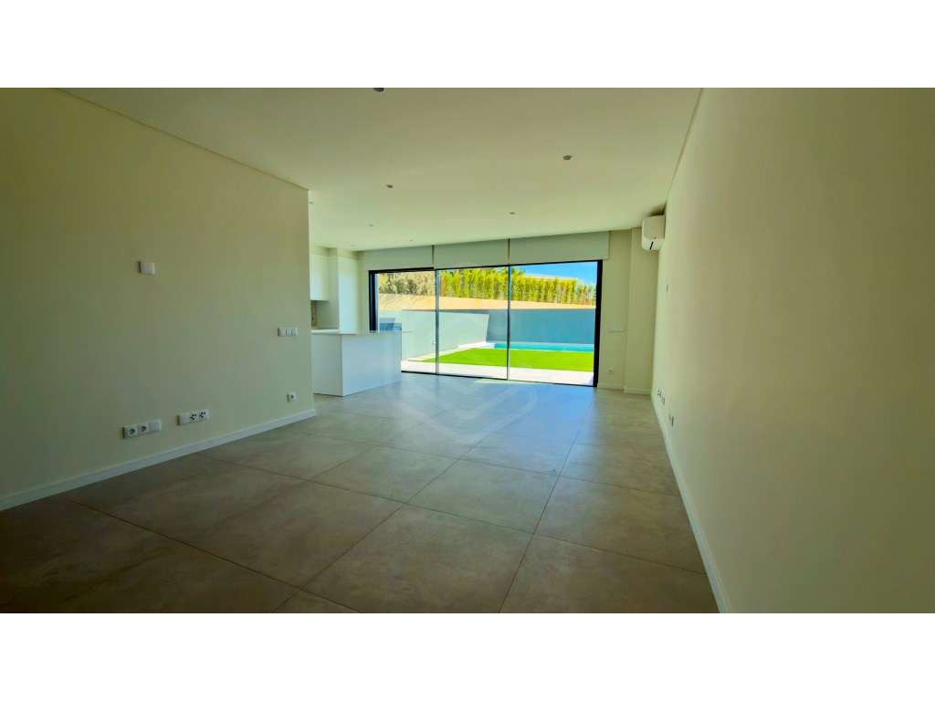 Moradia V4 em Empreendimento de Luxo junto à Ria Formosa em Faro, A... - Grande imagem: 2/68