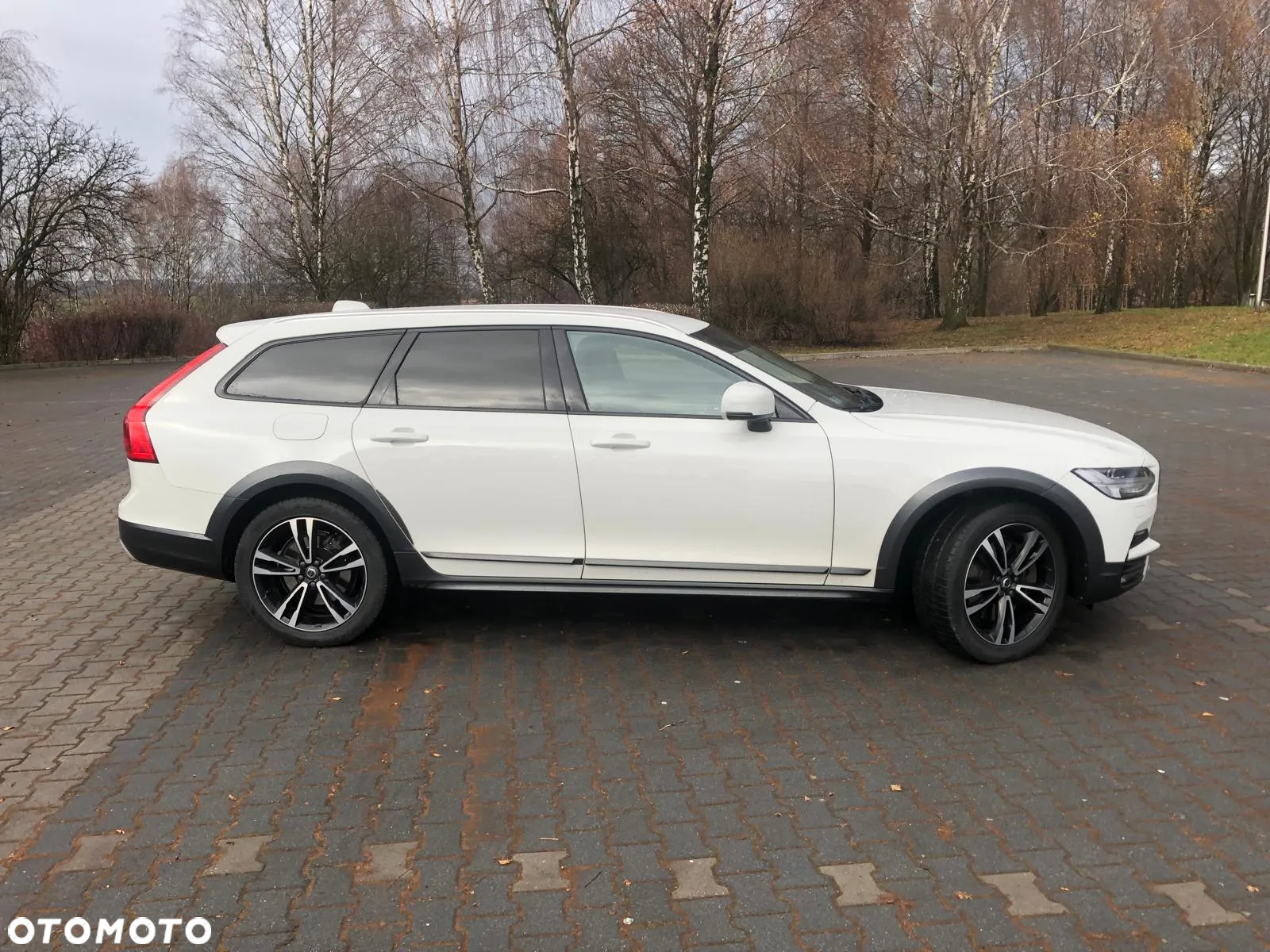 Volvo V90 Cross Country - 8