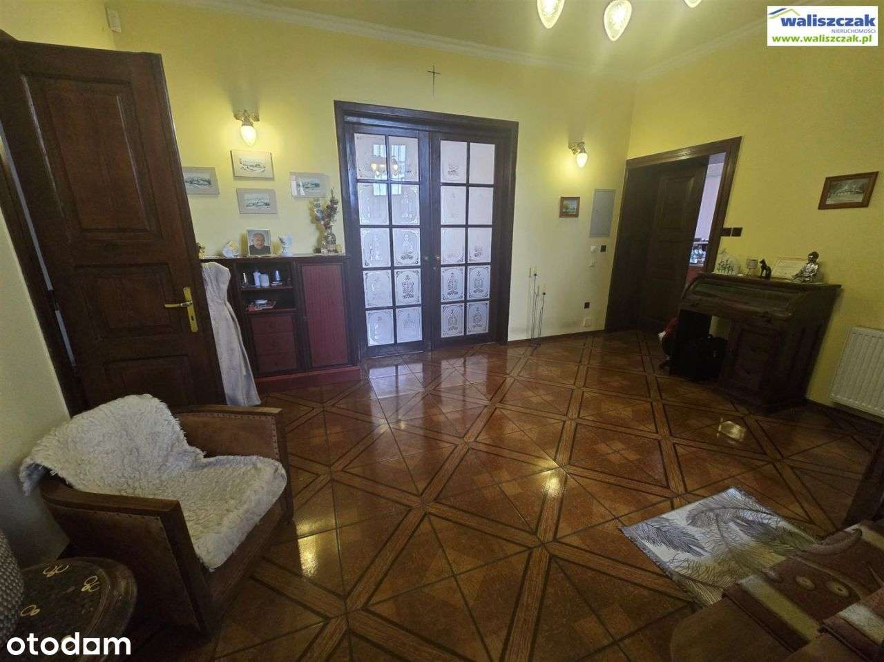 Dom, 300 m², Poniatów-11