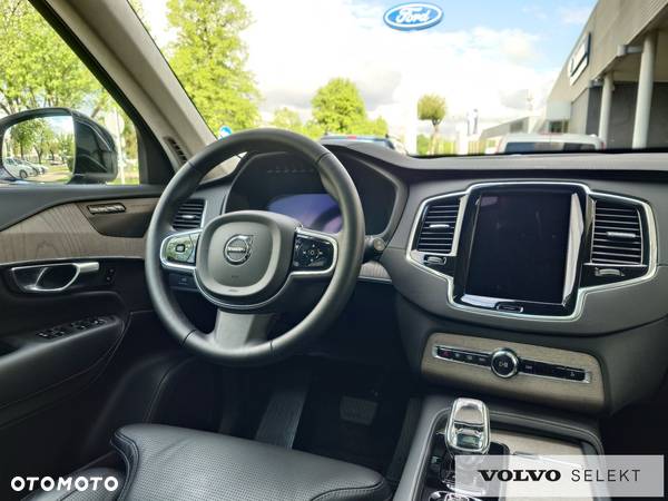 Volvo XC 90 - 26