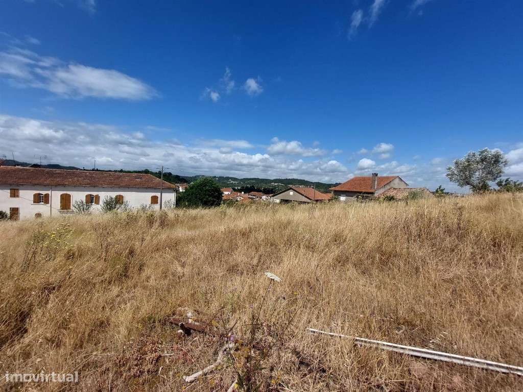 Terreno plano com capacidade construtiva - Grande imagem: 4/4