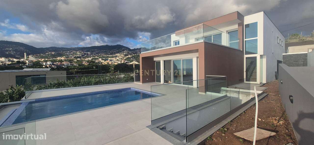 Luxuosa Moradia Nova em São Martinho, Funchal-6