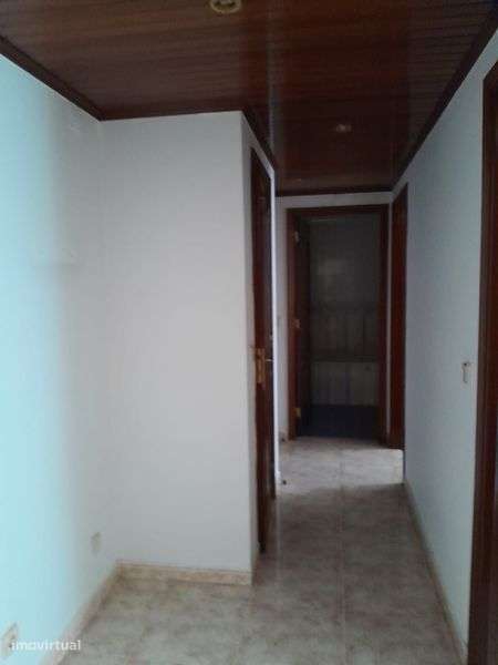 Alugar apartamento T1- Mem Martins, 1 andar com elevador - Grande imagem: 4/11