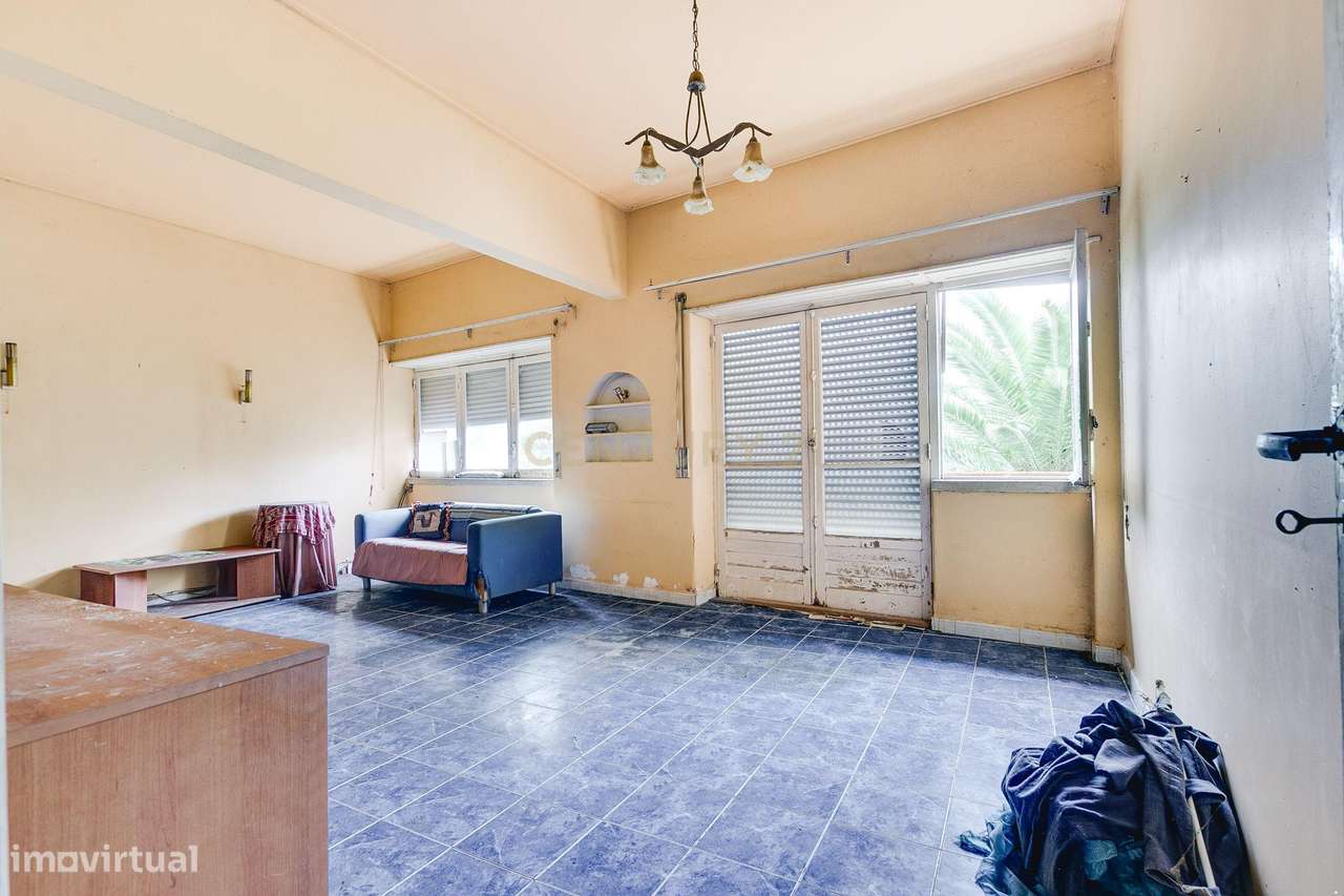 Moradia T5 em Rio de Mouro-25