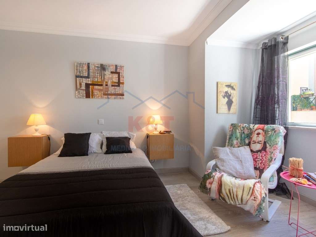 T3 renovado nos Jardins da Bemposta-19