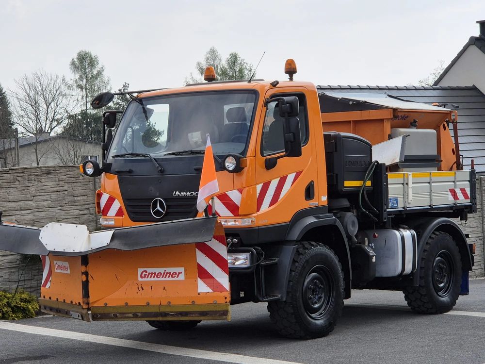 Mercedes-Benz Unimog 2009