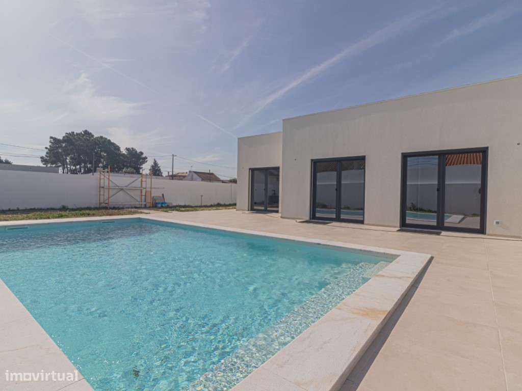 Moradia T4 Térrea com Piscina | Azeitão | Lote 750m²-16